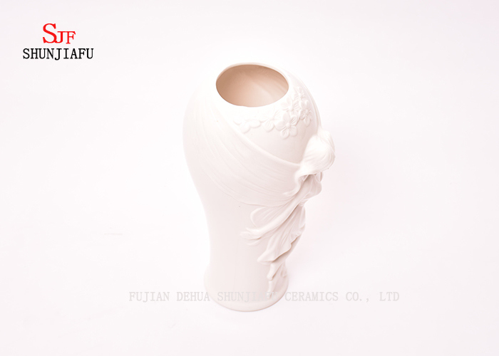 Vente à chaud de toutes sortes de conception de vase en céramique moderne en relief Vase Bienvenue Commandes OEM