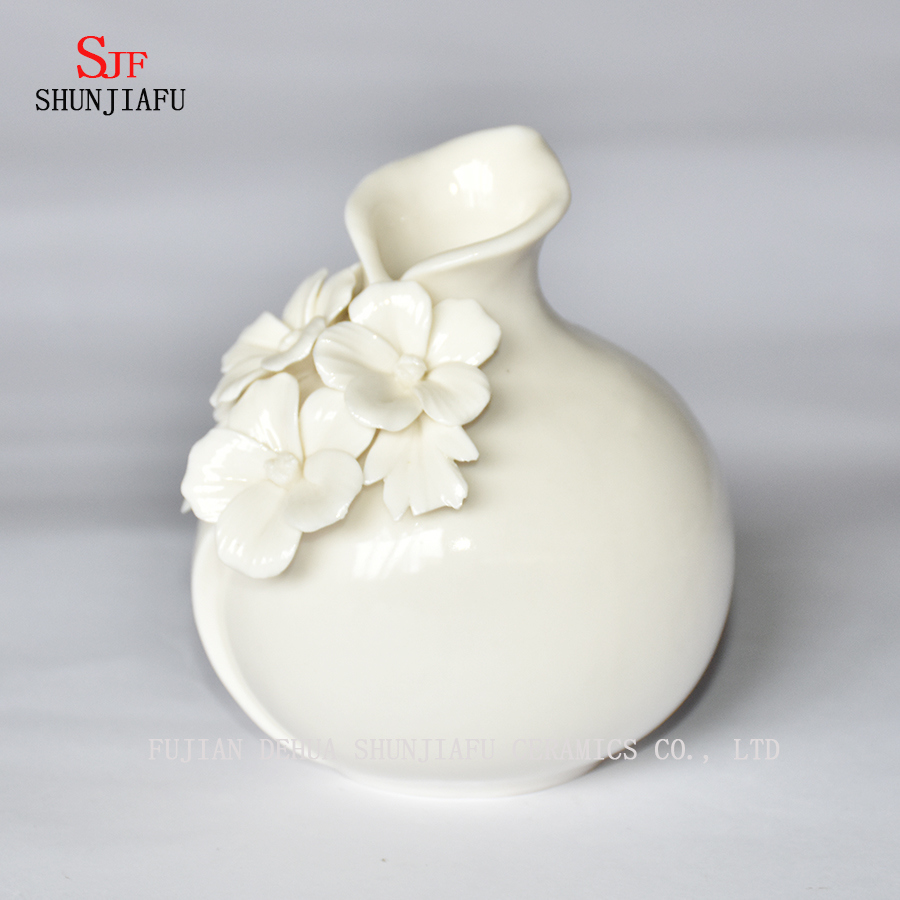 Vase à fleurs en céramique de haute qualité / a