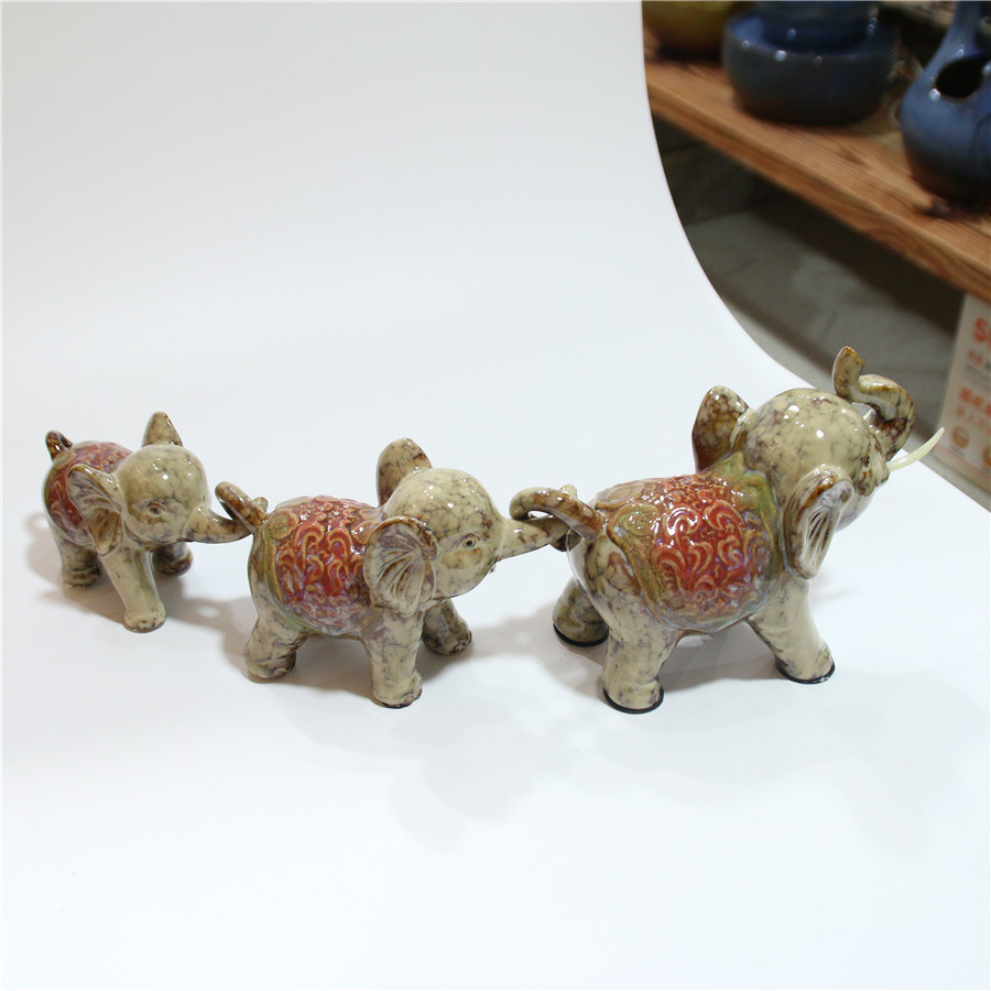 Ameublement de décoration de bureau à domicile d'éléphant animal en céramique