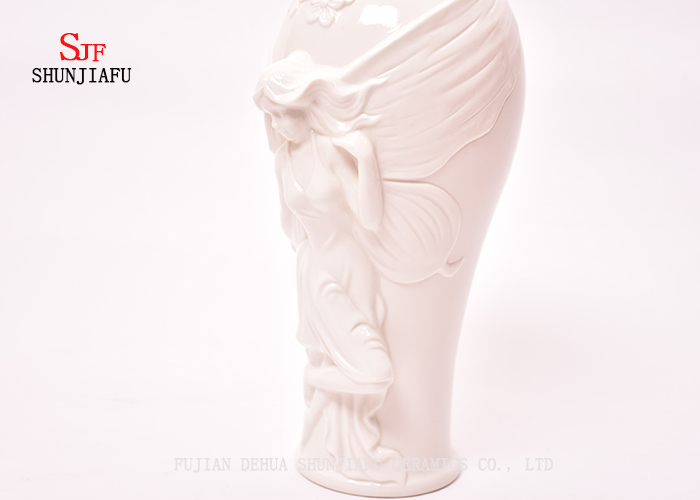 Vente à chaud de toutes sortes de conception de vase en céramique moderne en relief Vase Bienvenue Commandes OEM