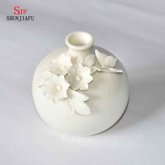 Vase à fleurs en céramique de haute qualité / a