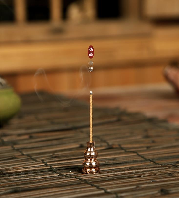 Petit b&acirc;tonnet d'encens de type gourde