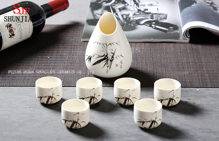 Bone Chine Coupe / vin en c&eacute;ramique; Coupe avec impression.