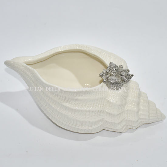 Articles d'ameublement de salle de bain / Forme de conque en céramique