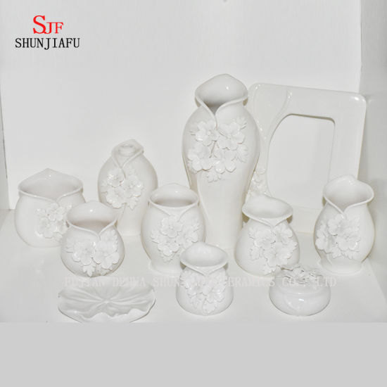 Vase à fleurs en céramique de haute qualité / B