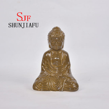 Bouddha assis en céramique pour la décoration de la maison / décoration de bureau