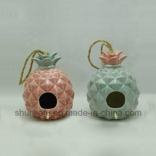Cadeaux et décoration Maison d'oiseau cabane d'amour en céramique avec forme d'ananas