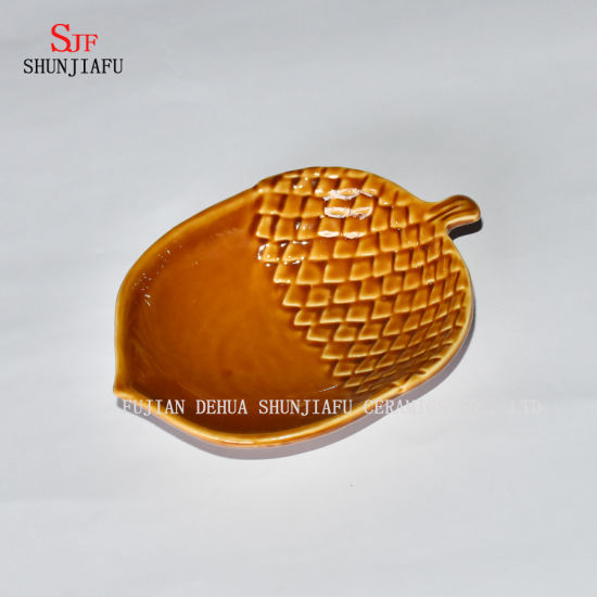 Assiette de service en céramique 2 tailles / 2 couleurs / forme d'écrou