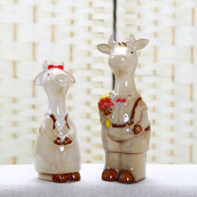 La mariée et le marié de moutons décorations de mariage en céramique modernes / C