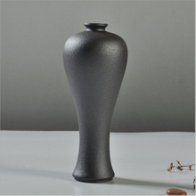 Vase noir en céramique de forme spéciale de personnalité de la mode moderne