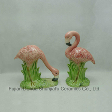 Figurine de flamant rose en céramique pour la décoration