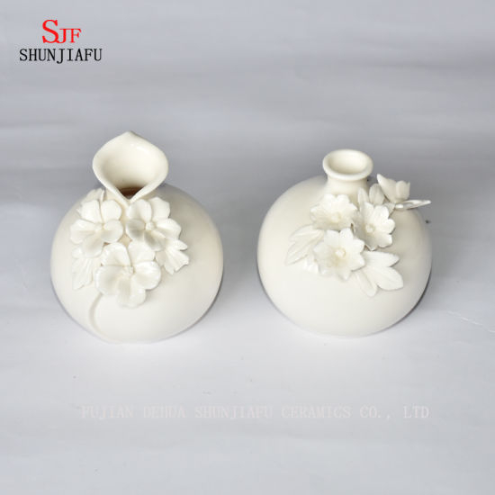 Vase à fleurs en céramique de haute qualité / a