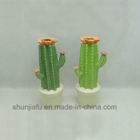Ornements en forme de cactus en céramique de taille moyenne