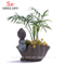 Pot de fleurs vintage en céramique pour la maison / le jardin avec petit moine et bouddha