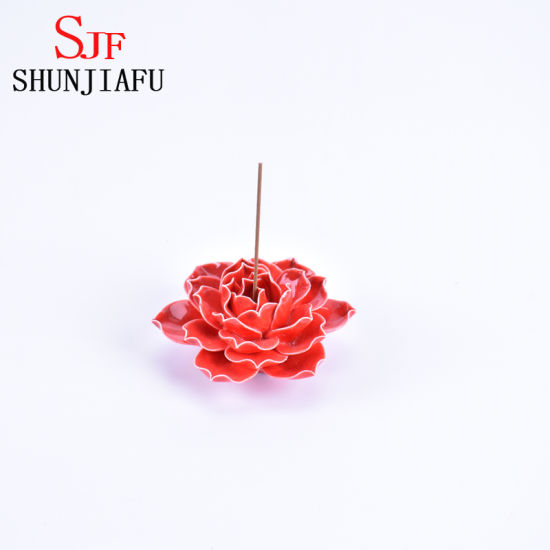Brûleur d'encens de type fleur en céramique fabriqué à la main pour bâtons