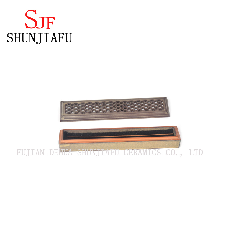 Porte-encens en c&eacute;ramique bo&icirc;te ins&eacute;r&eacute;e quatre couleurs