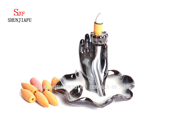 D&eacute;coration artisanale de la maison en c&eacute;ramique