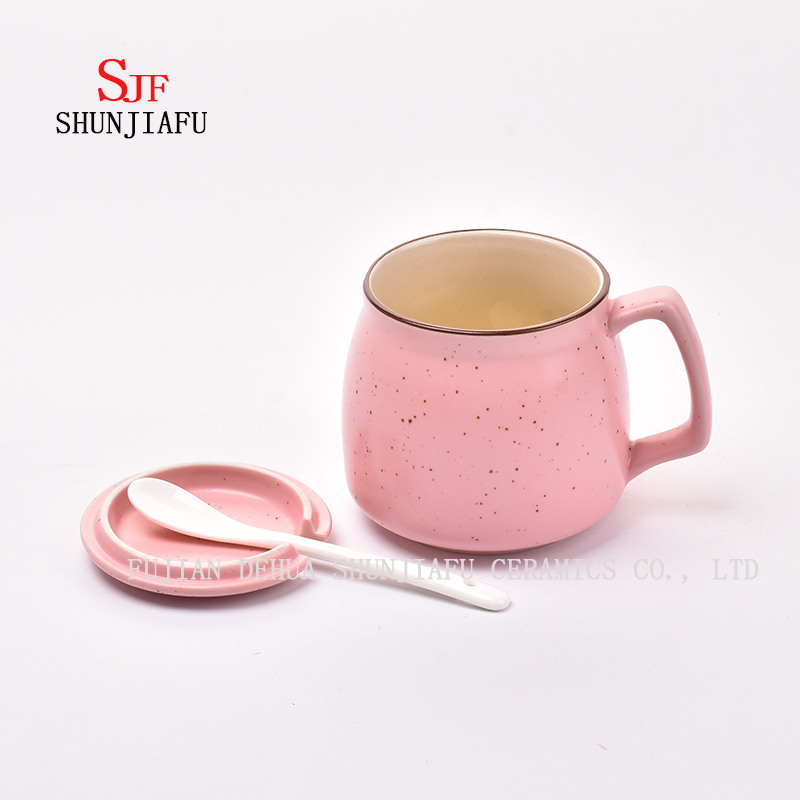 Tasse cr&eacute;ative en c&eacute;ramique avec couvercle. Tasse &agrave; caf&eacute; pour le petit d&eacute;jeuner