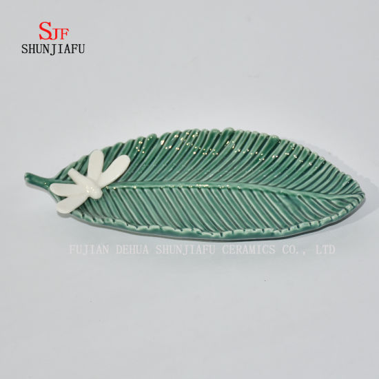 Assaisonnements en céramique assiettes apéritif, vaisselle de bol de soucoupes en porcelaine multicolore (forme de feuille)