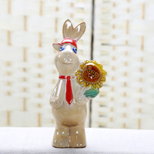 Petite main en céramique de lapin tenir la décoration concise de mode de tournesol / B