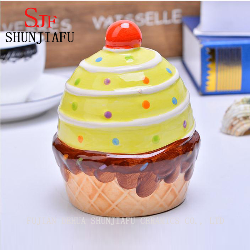 Tirelire en c&eacute;ramique de cr&egrave;me glac&eacute;e pour cadeau