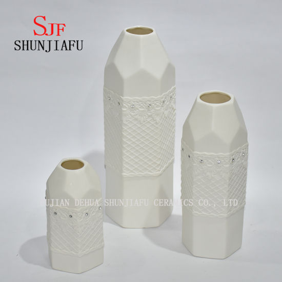 Vase de fleur de pichet d'eau de style moderne en céramique blanche / support décoratif de bouquet