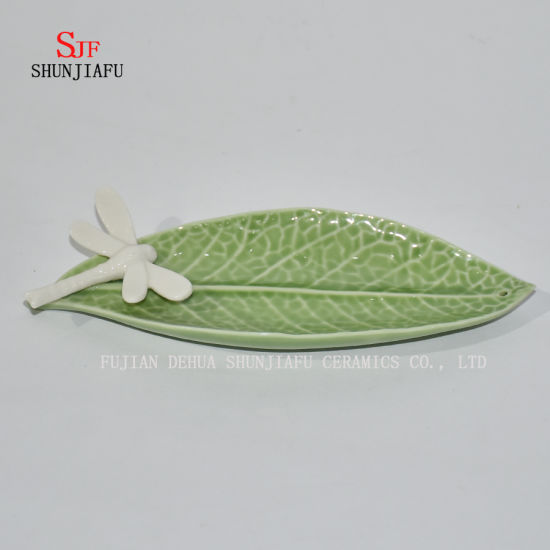 Assaisonnements en céramique assiettes apéritif, vaisselle de bol de soucoupes en porcelaine multicolore (forme de feuille)