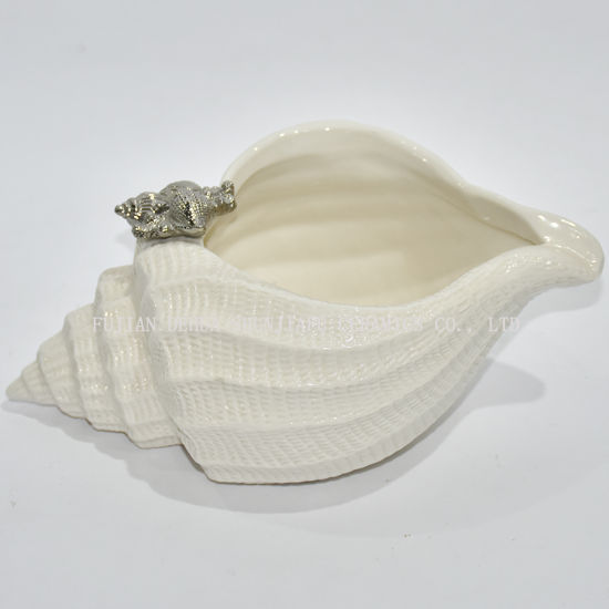 Articles d'ameublement de salle de bain / Forme de conque en céramique