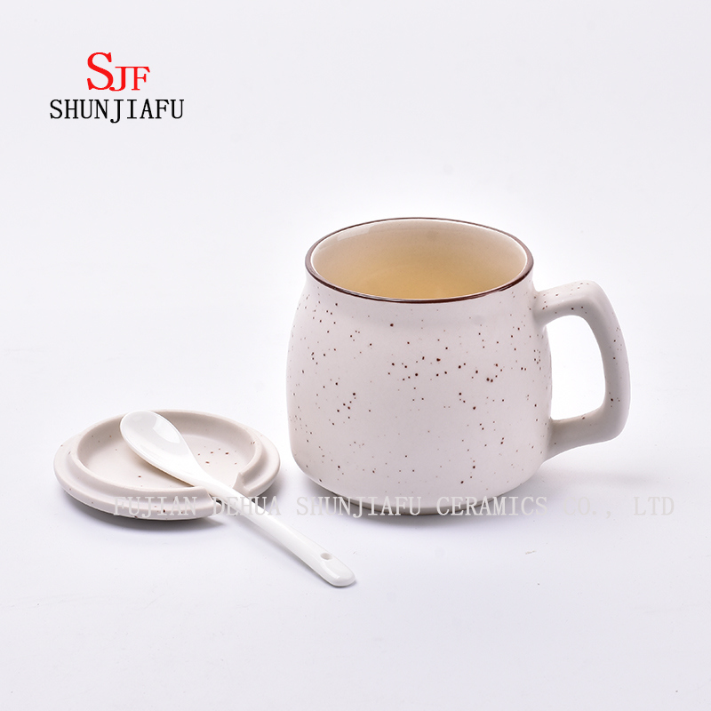 Tasse cr&eacute;ative en c&eacute;ramique avec couvercle. Tasse &agrave; caf&eacute; pour le petit d&eacute;jeuner