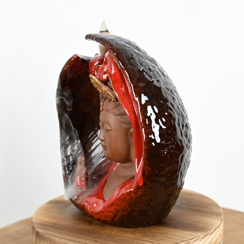 Brûleur d'encens à refoulement de cascade de Guanyin en céramique de vente directe du fabricant