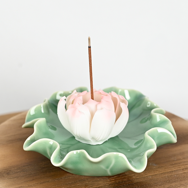 Plaque de lotus en céramique avec brûleur d'encens en céramique avec fleur en céramique