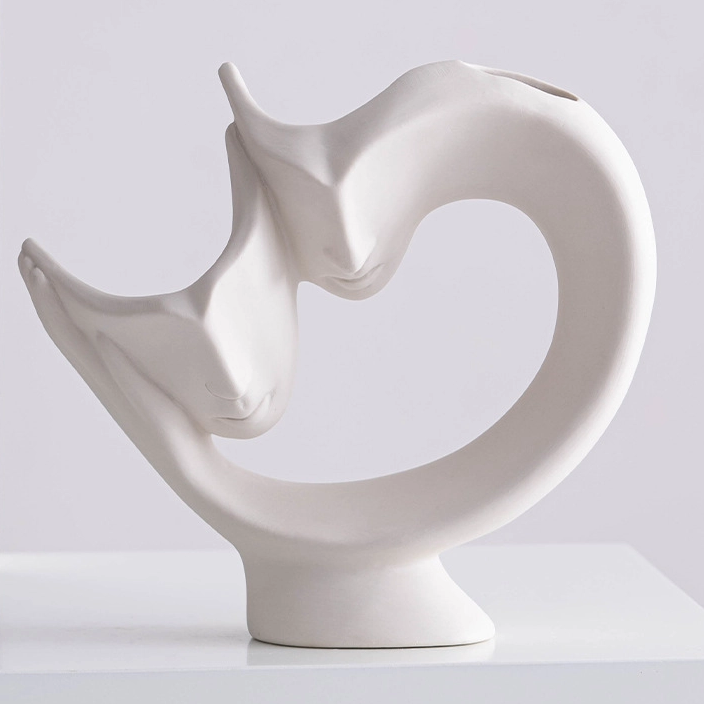 Vase en céramique à la main d'art fonctionnel pour les intérieurs modernes