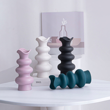 Pink, bleu, noir, blanc, conception de style fleur à trois couches