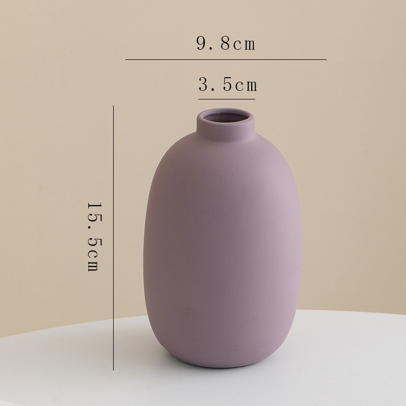 Fusion de la tradition et du design moderne élégant vase en céramique artisanale