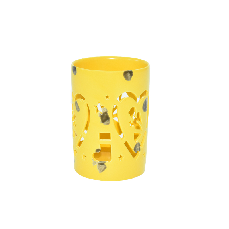 Lanternes de bougies en céramique de glaçure jaune de coeur de Noël évidé