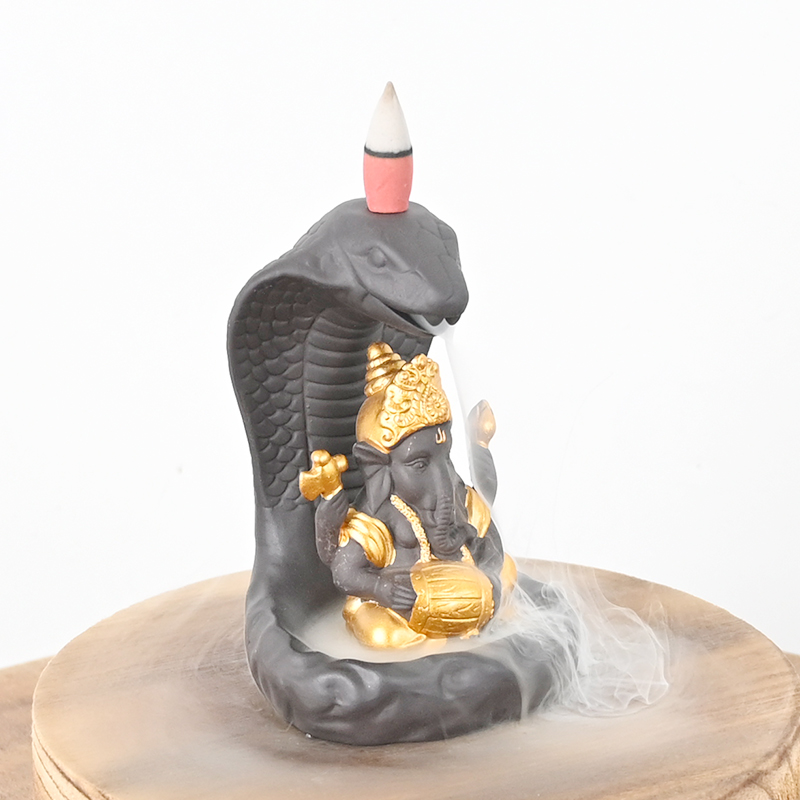 Décoration de la maison Ganesha Statue en céramique cascade Back Flow Encens Burner 