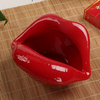 Cendrier à lèvres rouge en céramique Perfect Lips à peine ouvrant