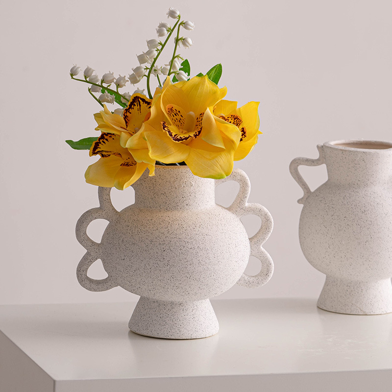 Vase en céramique décoratif de bureau