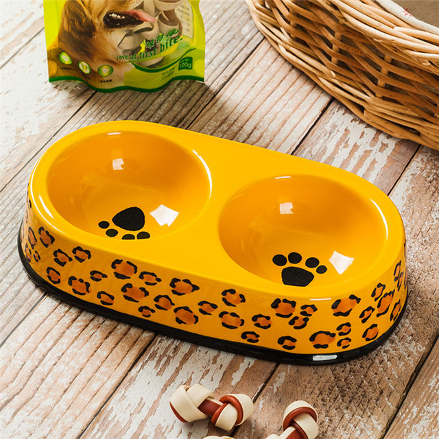 Black Circle Edge Bowl Bottom Printing Dog Footon Circulaire Chien Footon Jaune Céramique Double Bol Intégration Chien Bol En Céramique Pet Feeder