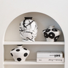 Où la Terre rencontre le vase en céramique artisanal de l'art