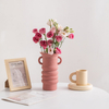 Accepter le traitement personnalisé de différentes couleurs et styles roses 、 Vases en céramique en noir et blanc