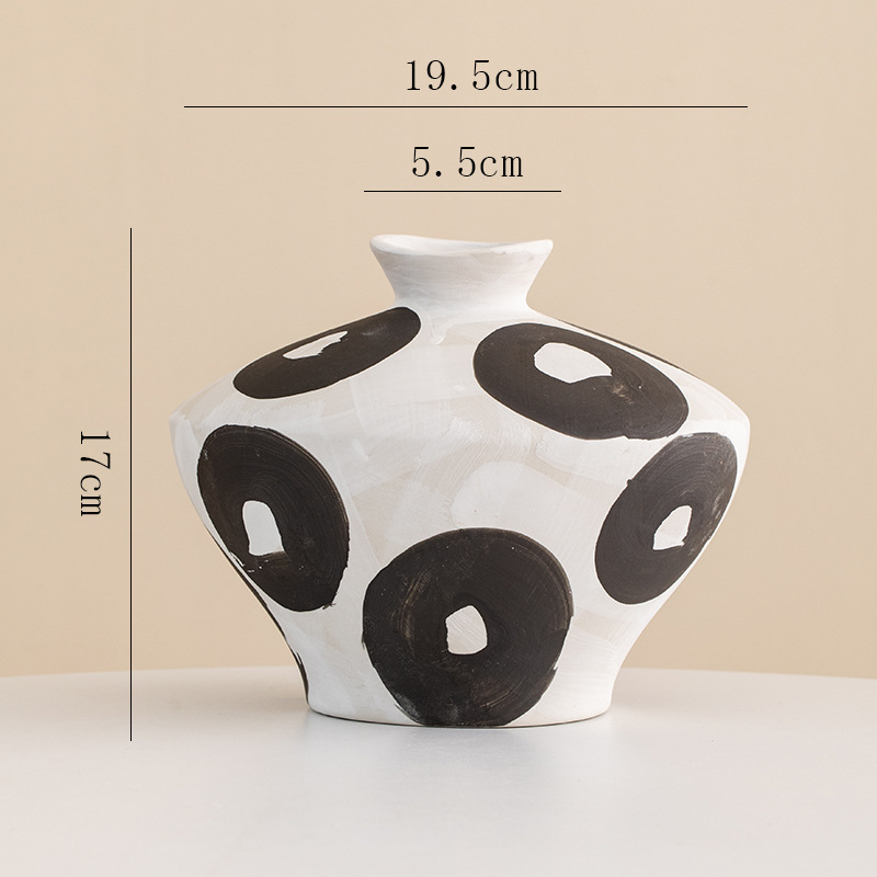 Où la Terre rencontre le vase en céramique artisanal de l'art