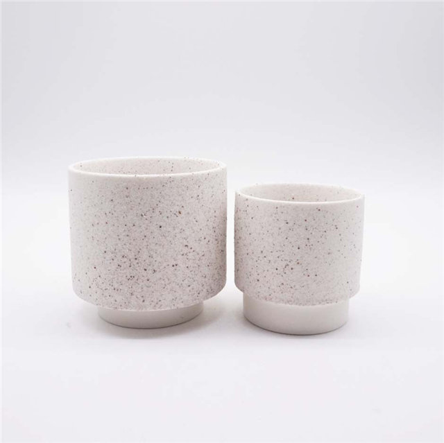 Tasse à bougie en céramique blanche