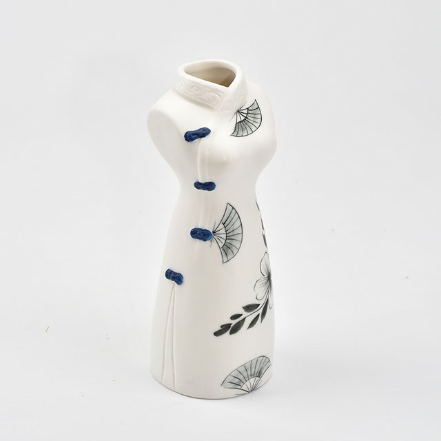 Haute qualité Pure peinture à la main femme caractéristique décor à la maison décoration fleur porcelaine moderne en céramique vase de mariage