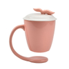 Tasses de suspension personnalisées de décoration de la maison de couleur différente Tasse de café en céramique flottante avec poignée et couvercle