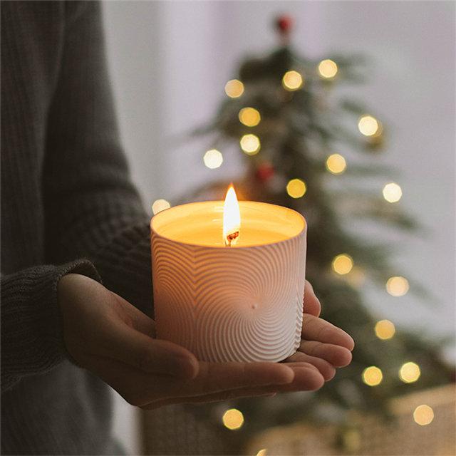 Tasse à bougie en céramique blanche pour Noël