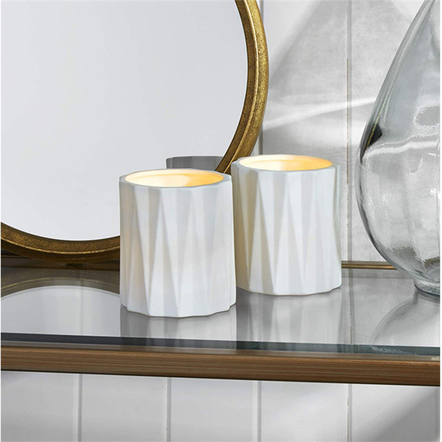 Tasse à bougie en céramique à bande gaufrée blanche