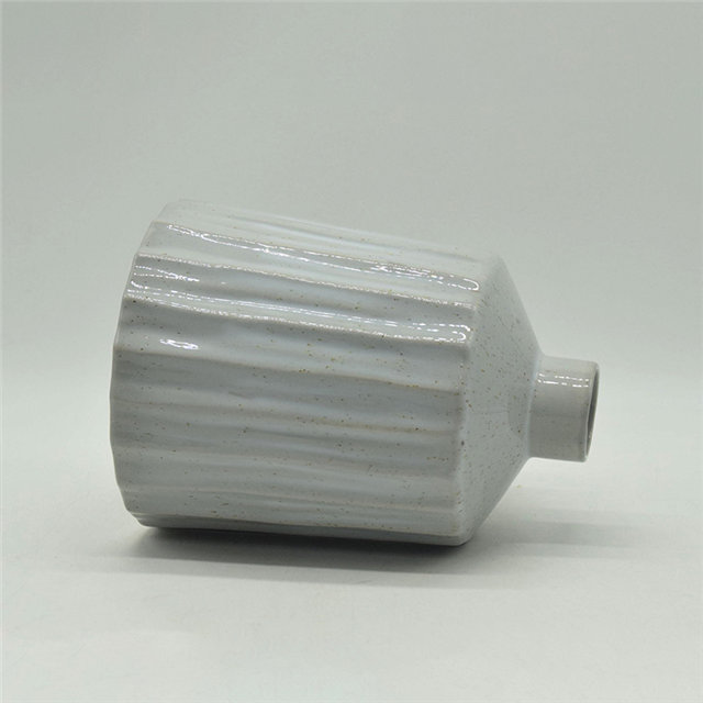 Décoration d'ameublement de table Vase en céramique décoration de bureau polyédrose Vase en céramique blanc gris