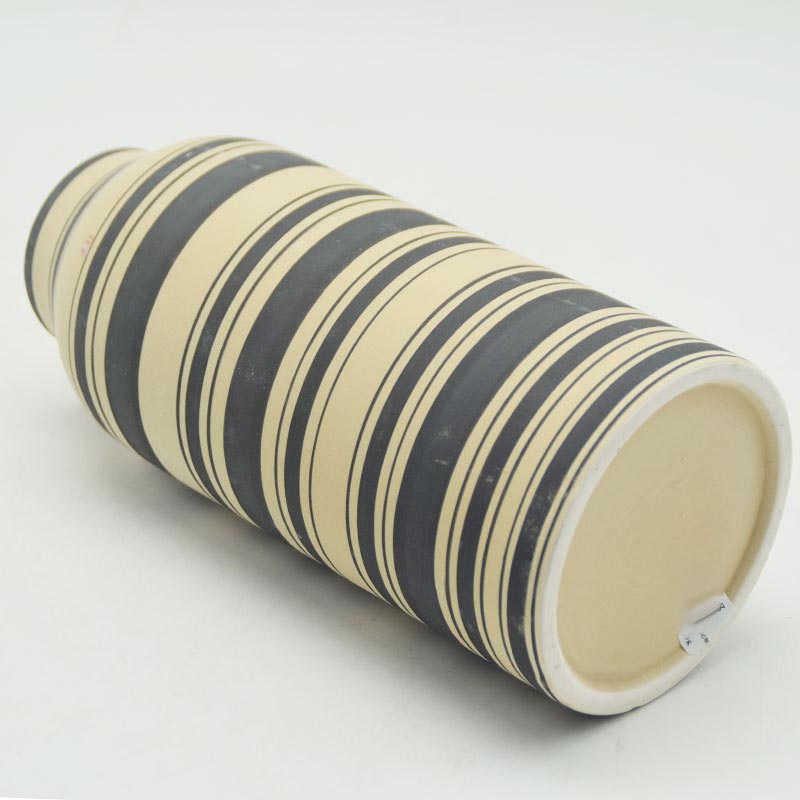 Décoration d'ameublement de table Le dernier émail créatif Figure géométrique Guidon Alternant Vase en céramique noir et jaune