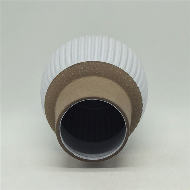 Décoration d'ameublement de table Vase en céramique décoration de bureau polyédrose décoration de bureau gris corne blanche forme de bouche Vase en céramique